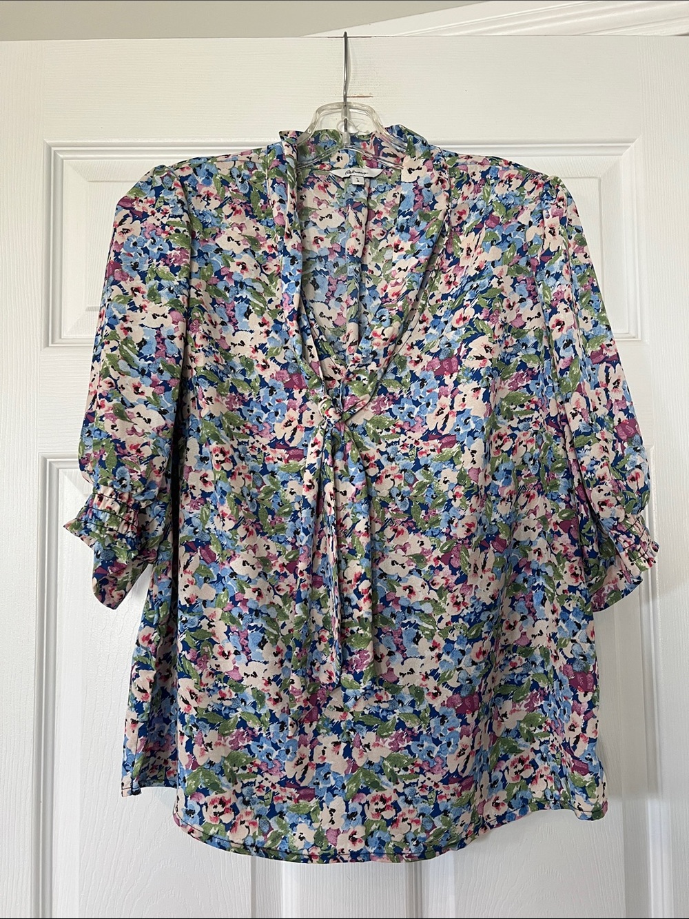 Reitmans Floral Tie-Front Blouse in Blue, Pink & Green